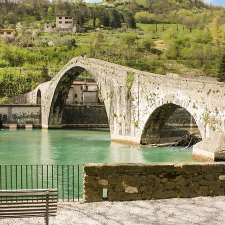 Casa In Borgo San Romano (Lucca)